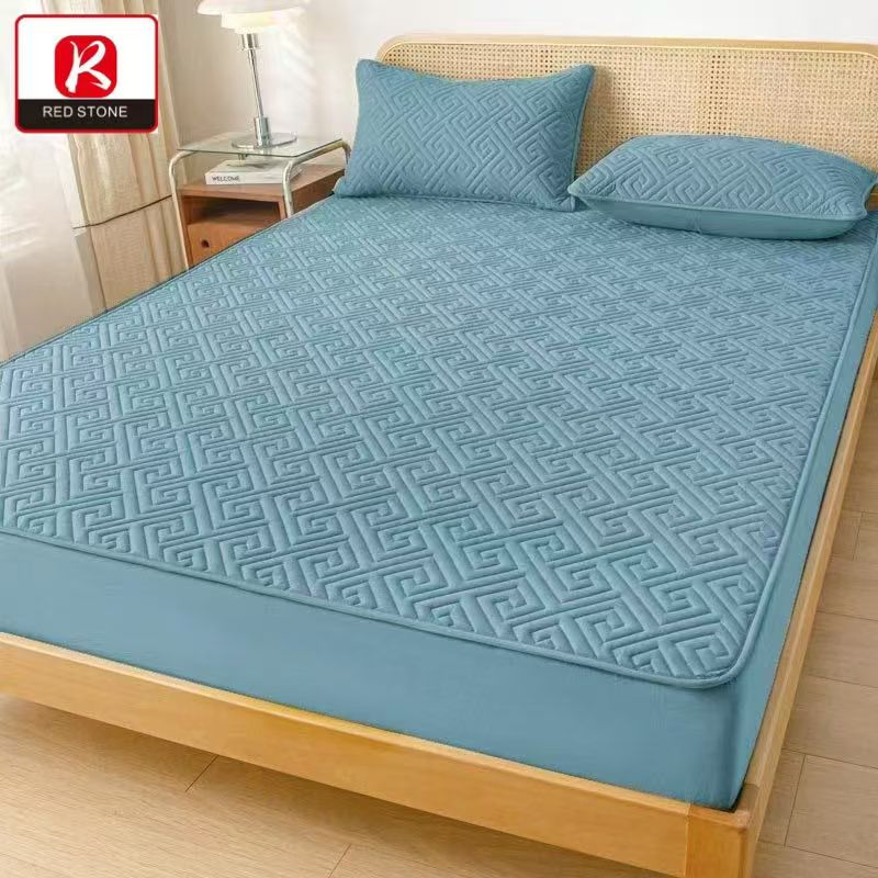 Kingsize Mattress Protector 3-in-1 Waterproof Set - 189x200cm + 31cm Depth, Includes 2 Pillow Cases (48x75cm)"