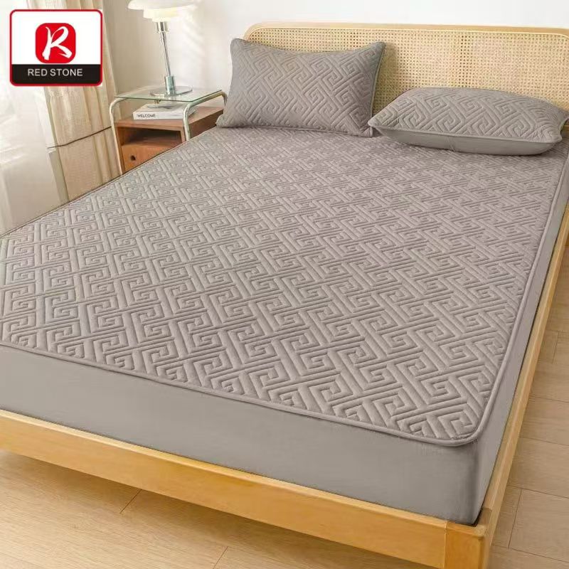 Queensize Waterproof mattress protector 3 in 1